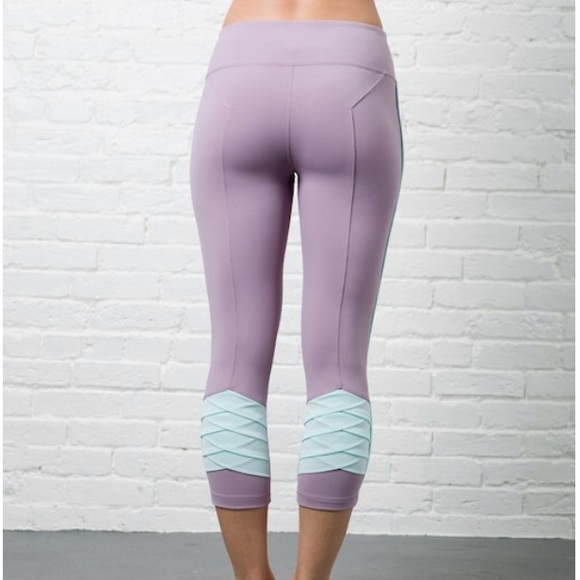 crane yoga pants